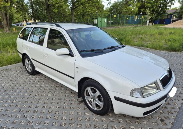 Skoda Octavia cena 6800 przebieg: 327000, rok produkcji 2002 z Białystok małe 191